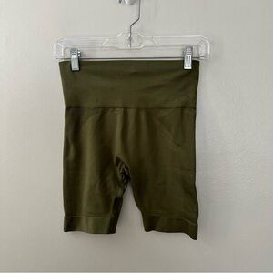 Setactive olive green shorts